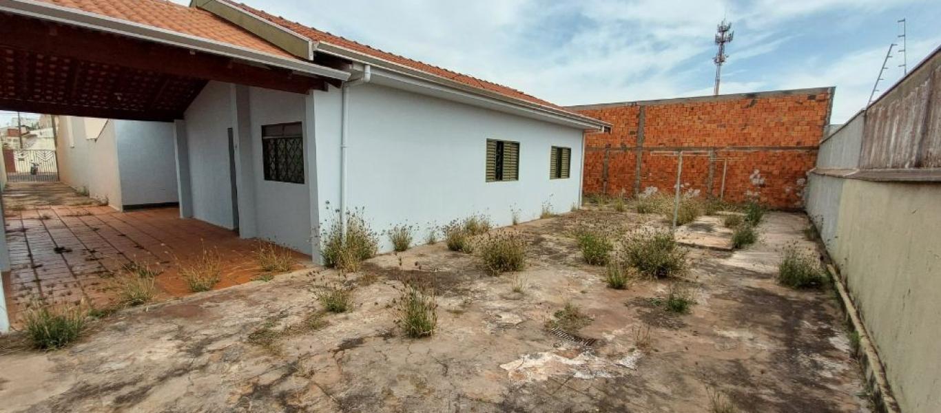 CASA NA Vila Rodrigues em Assis