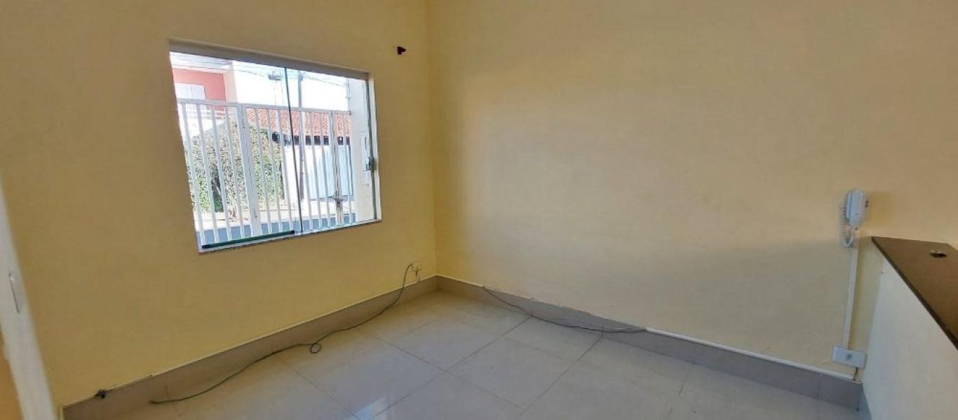 CASA NA Vila Tênis Clube em Assis