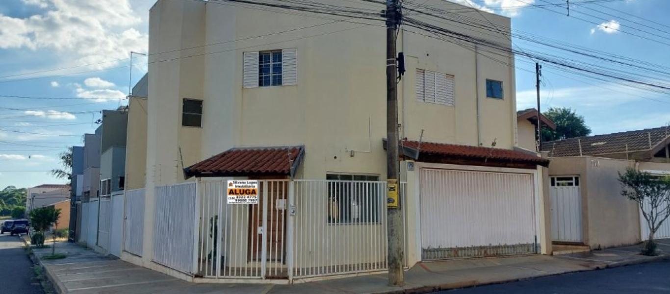 CASA NA Vila Tênis Clube em Assis