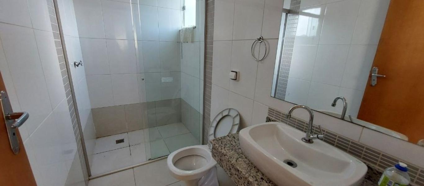 CASA NA Vila Tênis Clube em Assis