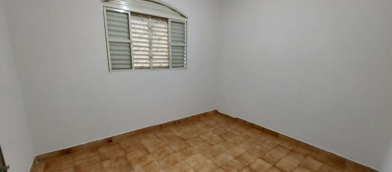CASA NO Jardim Paulista em Assis