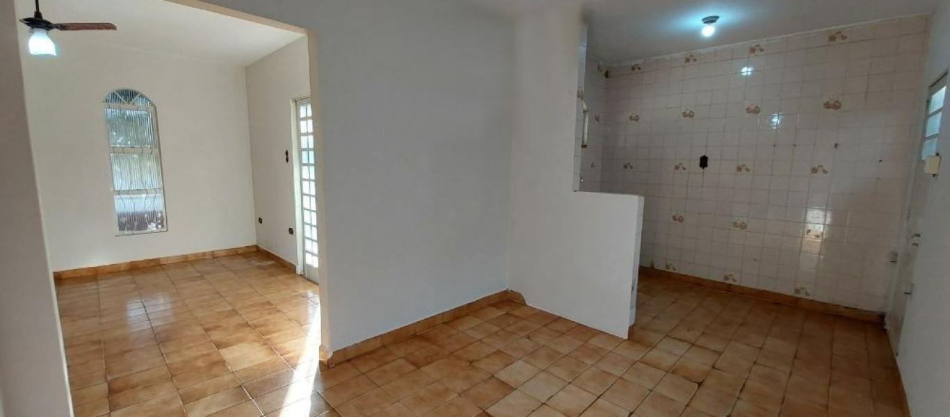 CASA NO Jardim Paulista em Assis