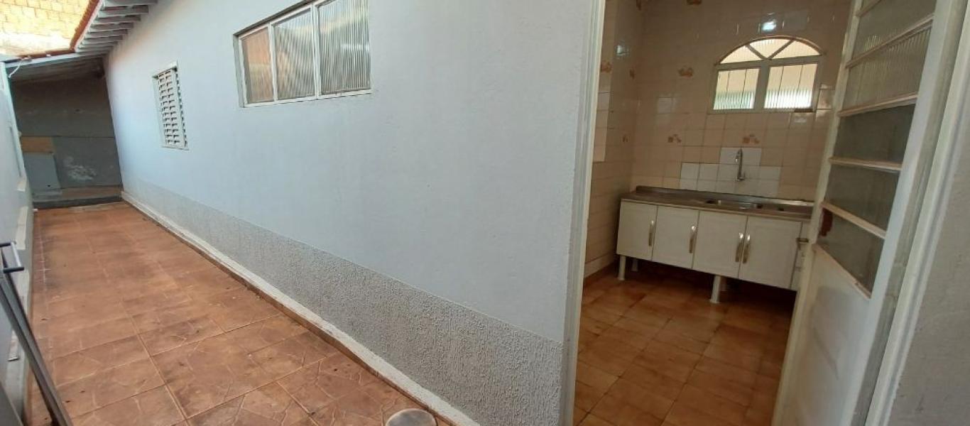 CASA NO Jardim Paulista em Assis