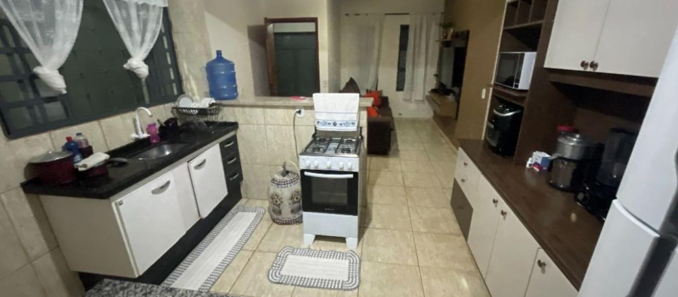 CASA NA Vila Nova Florínea em Assis