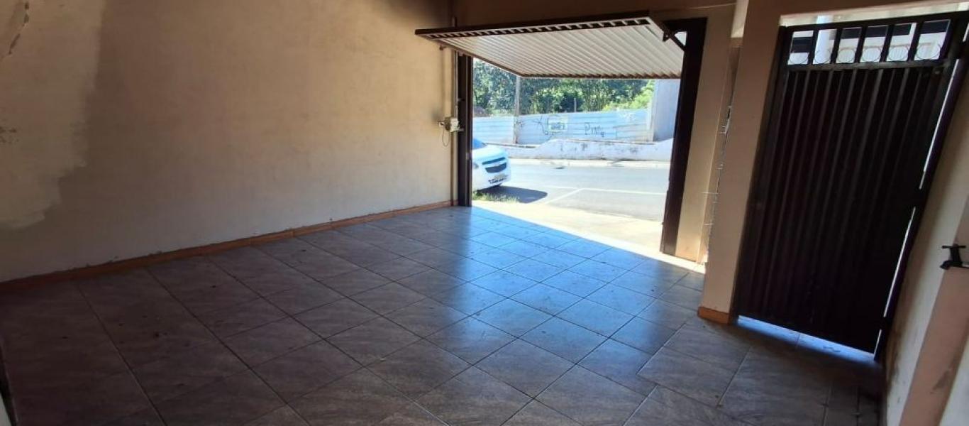 CASA NA Vila Carvalho em Assis