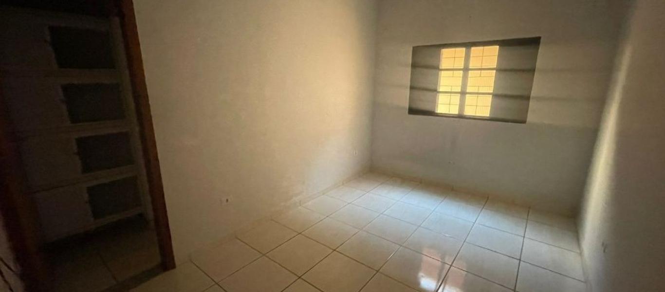 CASA NA Vila Carvalho em Assis