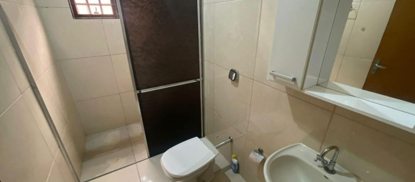 CASA NA Vila Carvalho em Assis