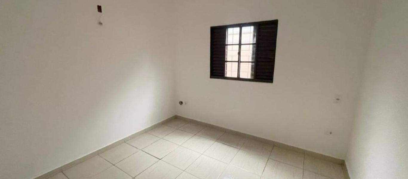 CASA NA Vila Carvalho em Assis