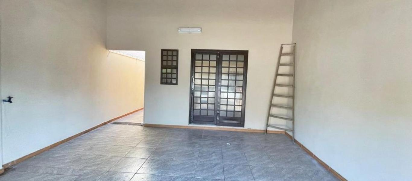 CASA NA Vila Carvalho em Assis