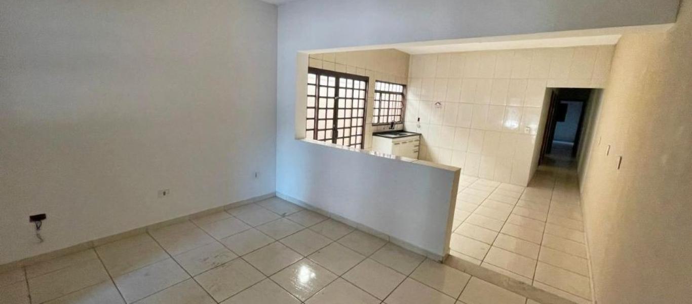 CASA NA Vila Carvalho em Assis