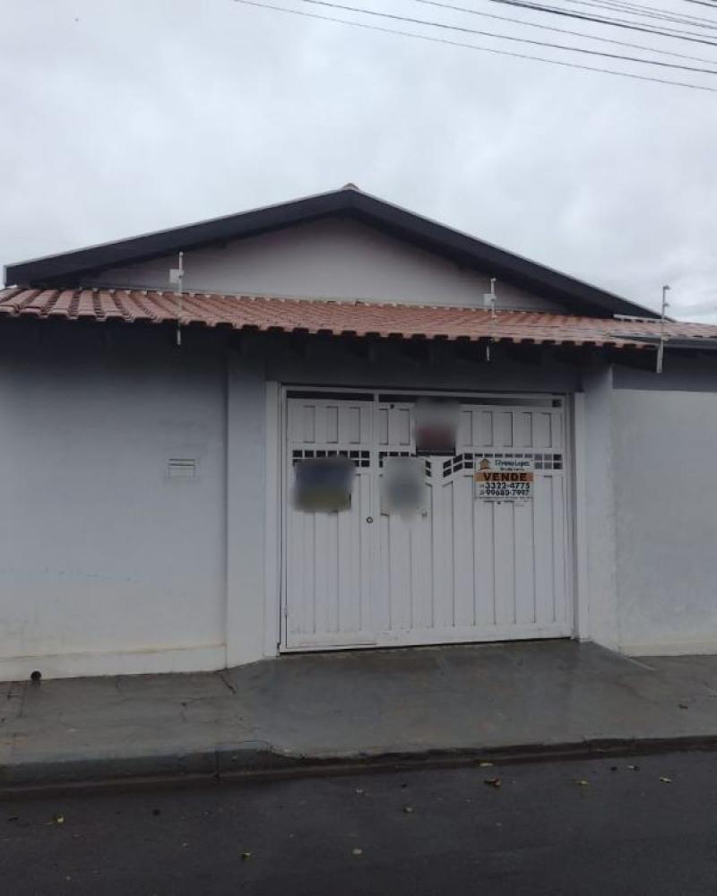 CASA NO PARQUE DAS FLORES em Assis