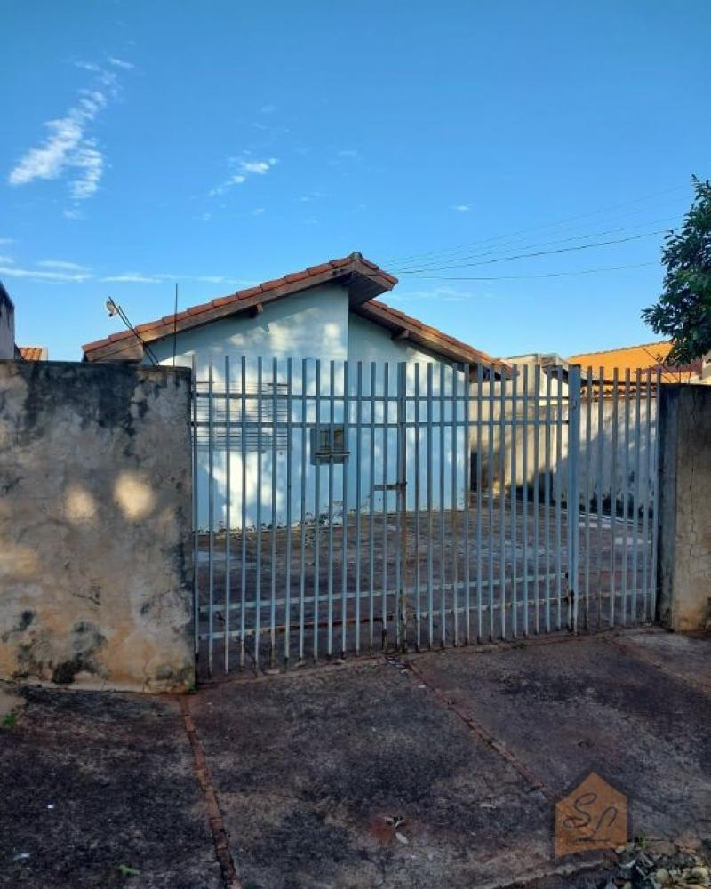 CASA NA Conjunto Habitacional Nelson Marcondes em Assis