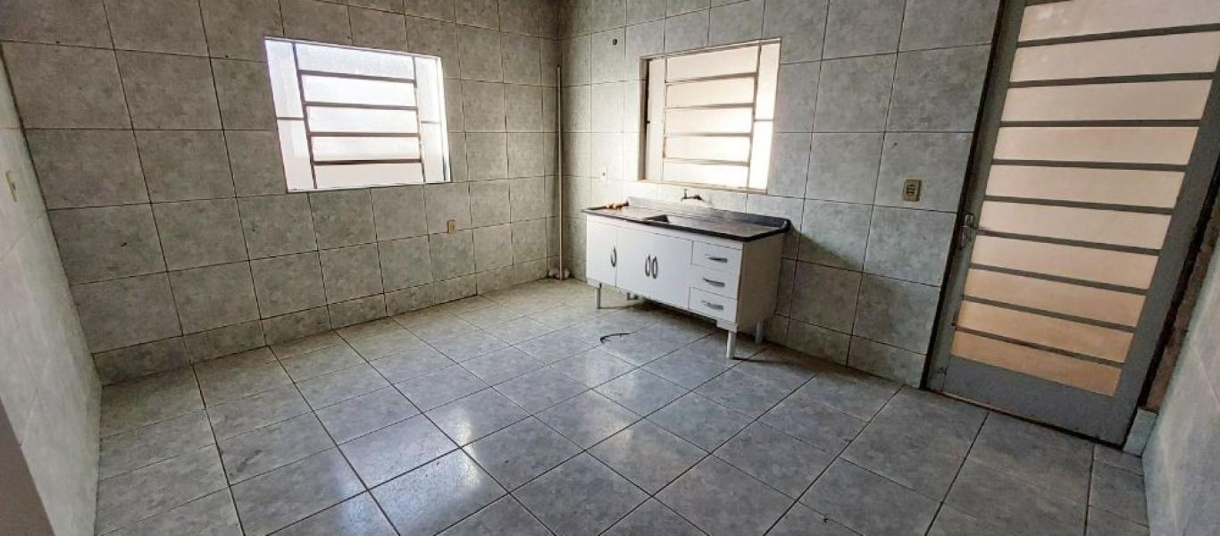 CASA NA Conjunto Habitacional Nelson Marcondes em Assis