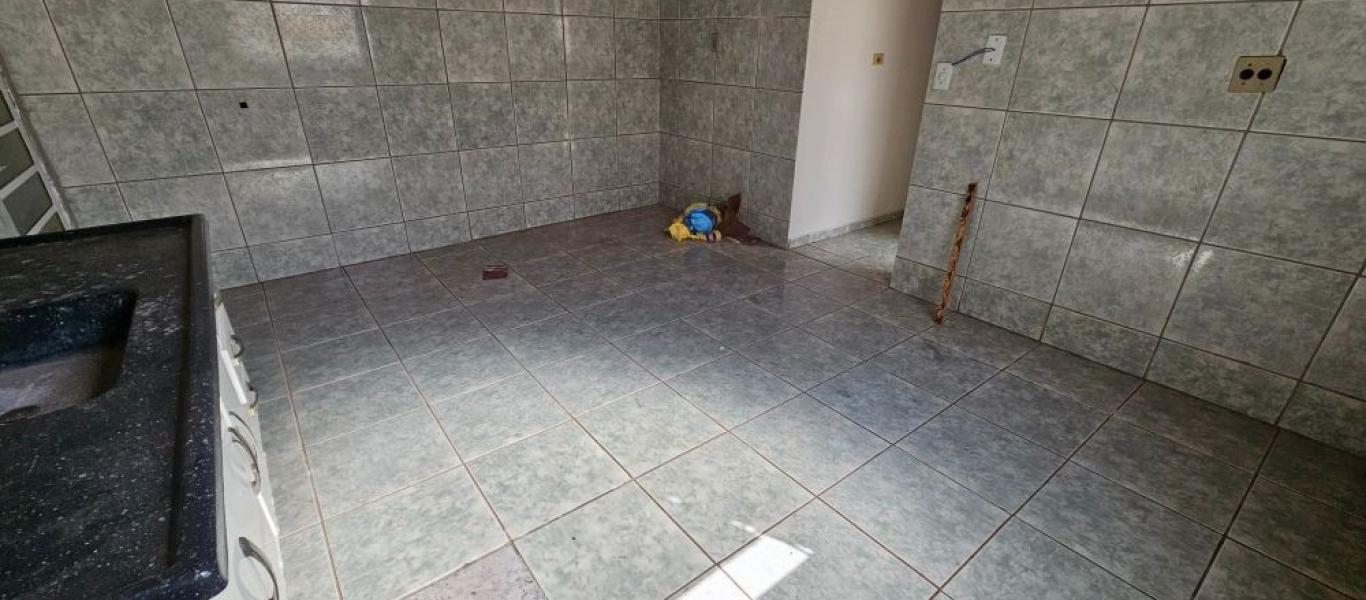 CASA NA Conjunto Habitacional Nelson Marcondes em Assis