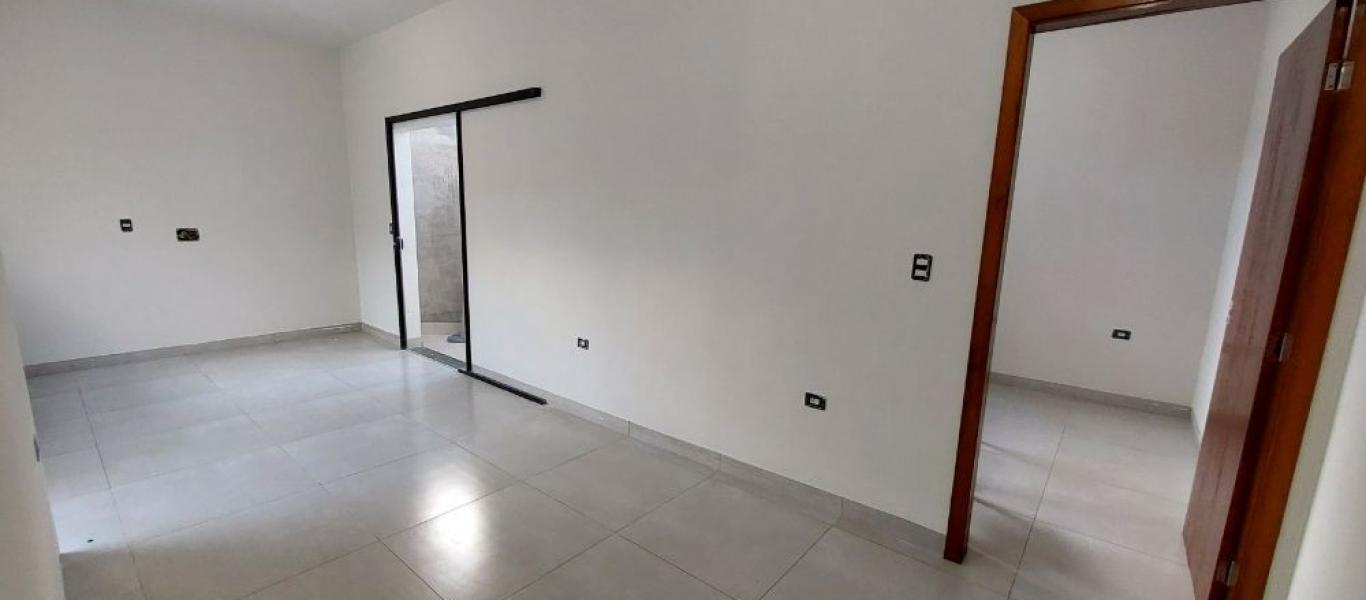 CASA NA Vila Tênis Clube em Assis