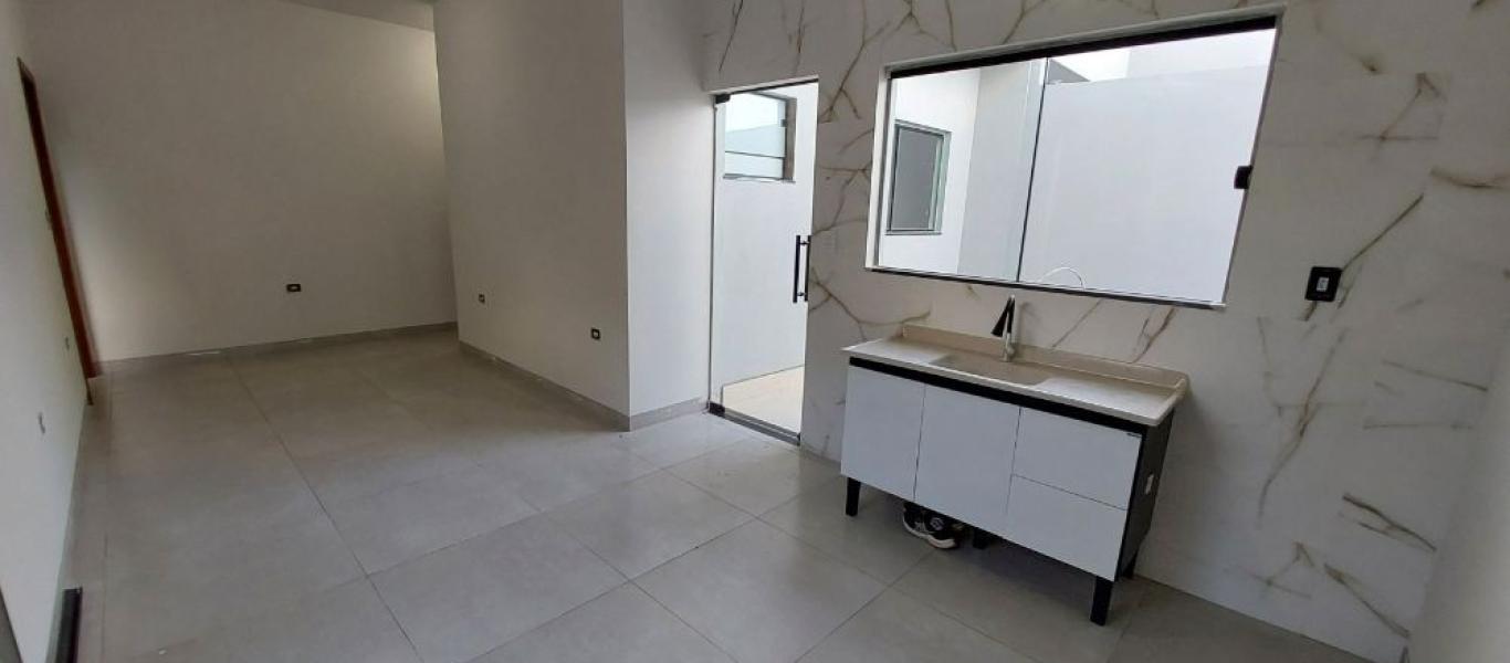 CASA NA Vila Tênis Clube em Assis