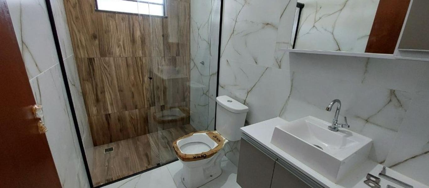 CASA NA Vila Tênis Clube em Assis