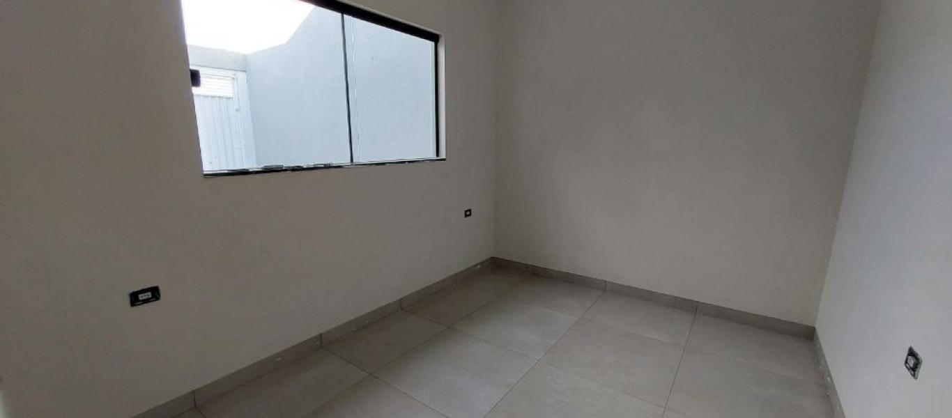 CASA NA Vila Tênis Clube em Assis