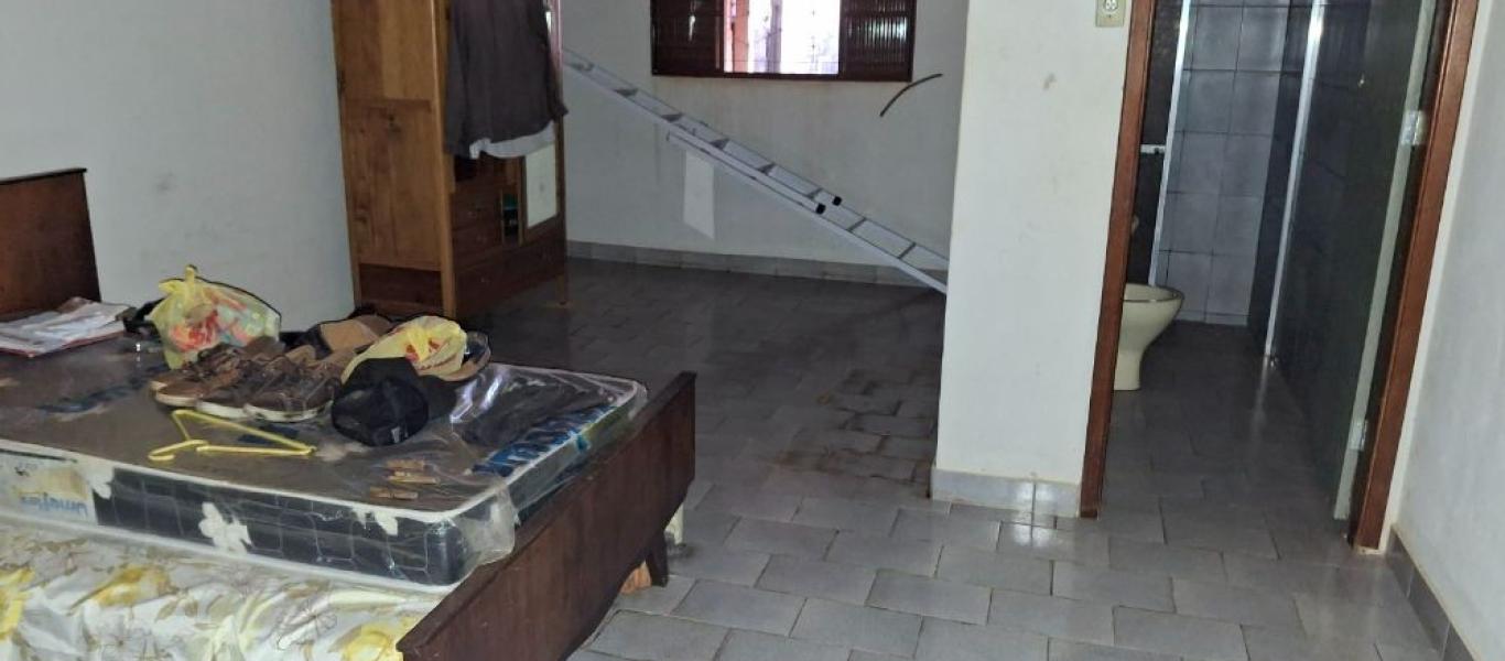 CASA NA Vila São Benedito em Assis