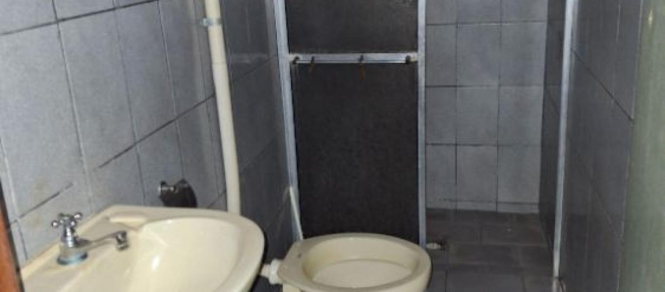 CASA NA Vila São Benedito em Assis