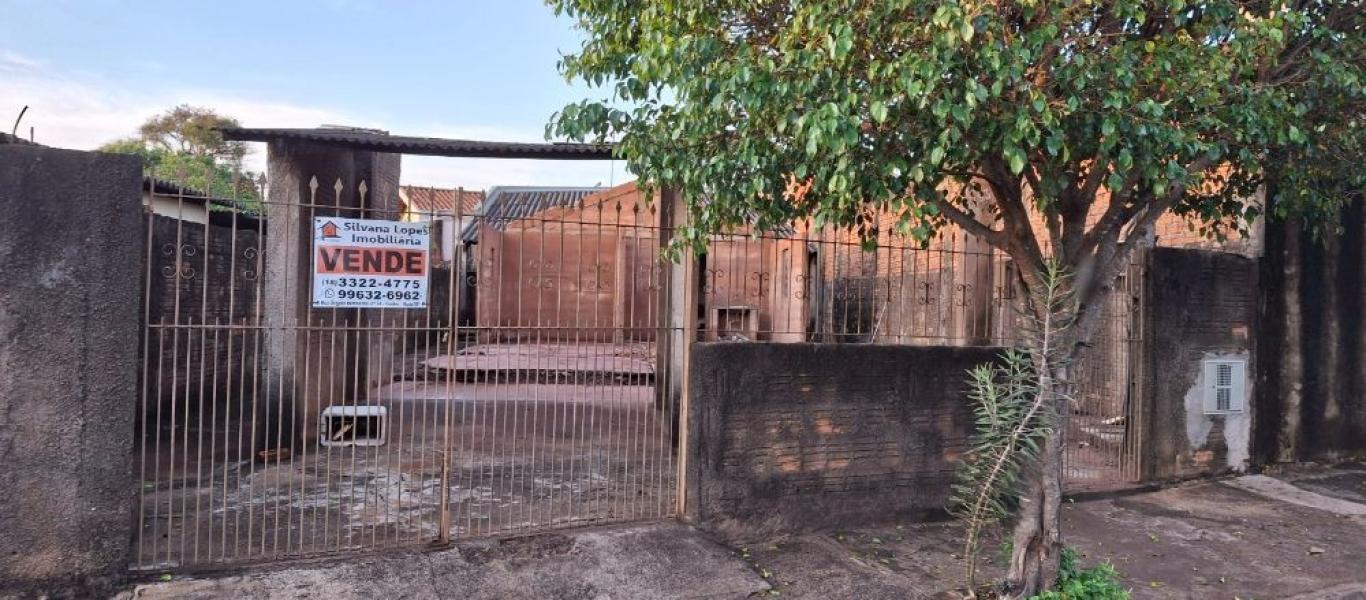 CASA NA Vila São Benedito em Assis