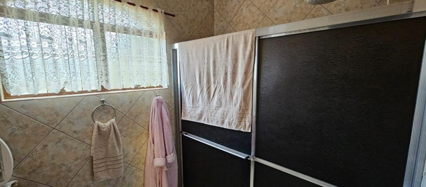 CASA NA Vila Adileta em Assis