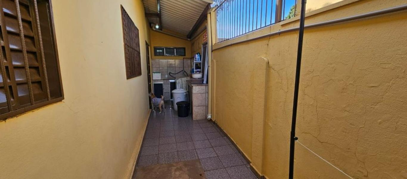 CASA NA Vila Adileta em Assis
