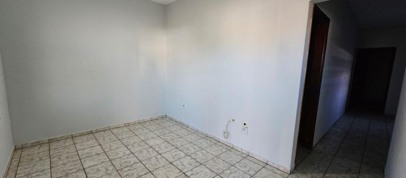 CASA NO Jardim Canadá em Assis