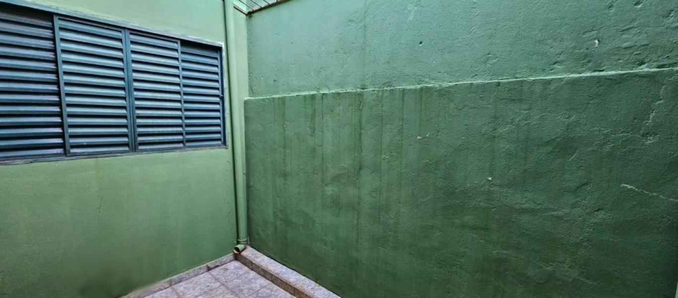 CASA NO Jardim Canadá em Assis