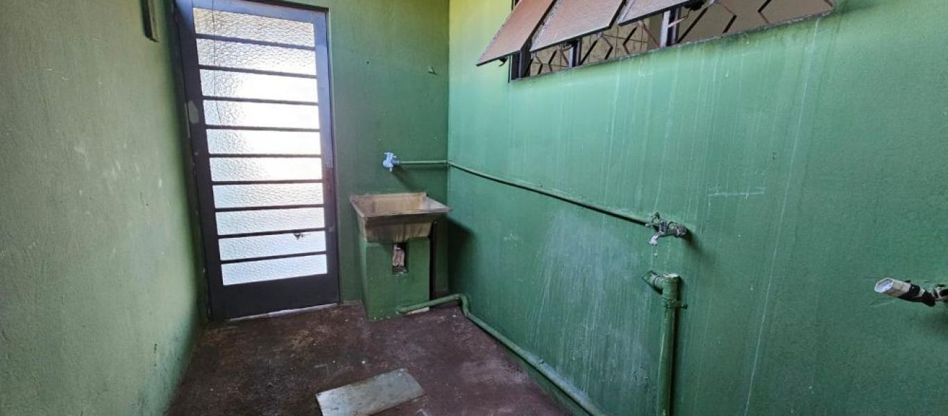 CASA NO Jardim Canadá em Assis