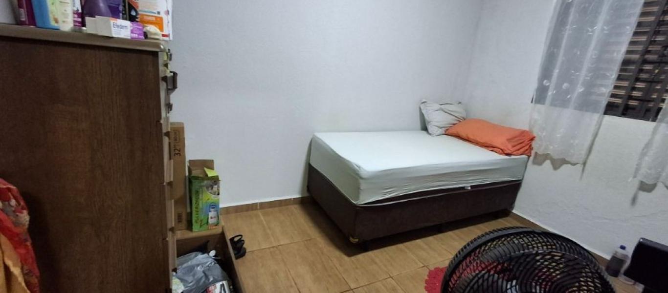 CASA NA Vila Carvalho em Assis