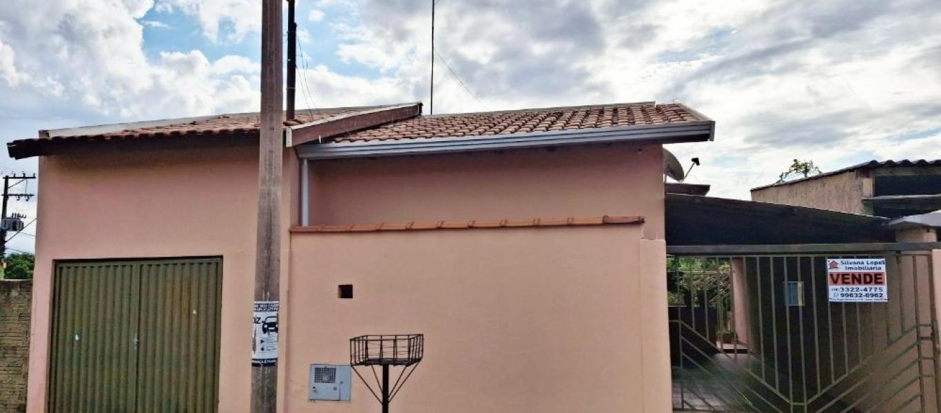 CASA NA Vila Carvalho em Assis