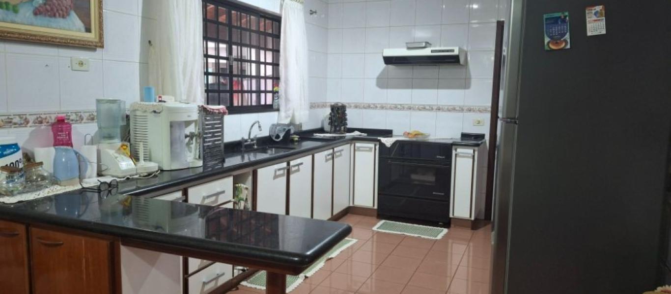SOBRADO NA VILA RIBEIRO em Assis