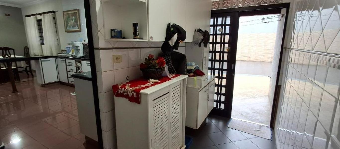 SOBRADO NA VILA RIBEIRO em Assis