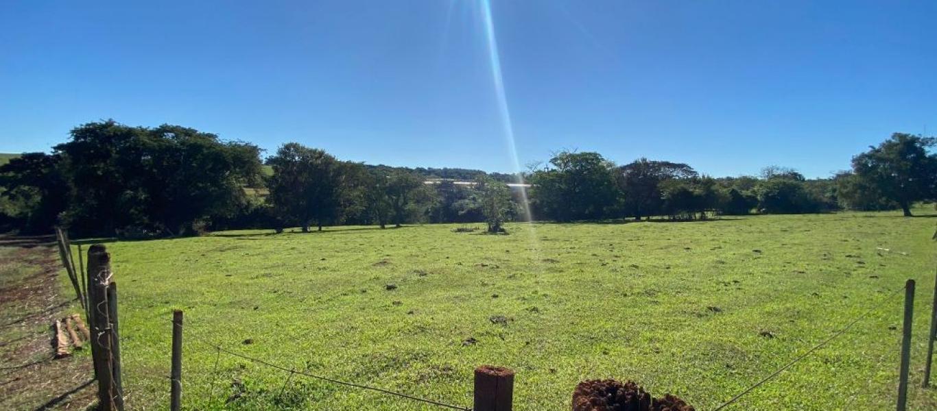 TERRENO NA ÁGUA DA PIRAPITINGA em CÂNDIDO MOTS