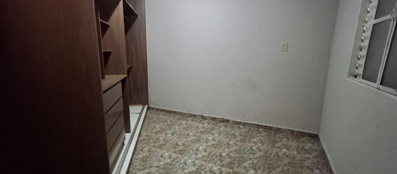 CASA NA Vila Maria Izabel em Assis
