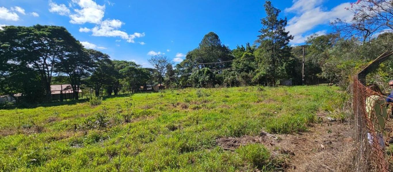 TERRENO NA Quinta dos Flamboyants em Assis