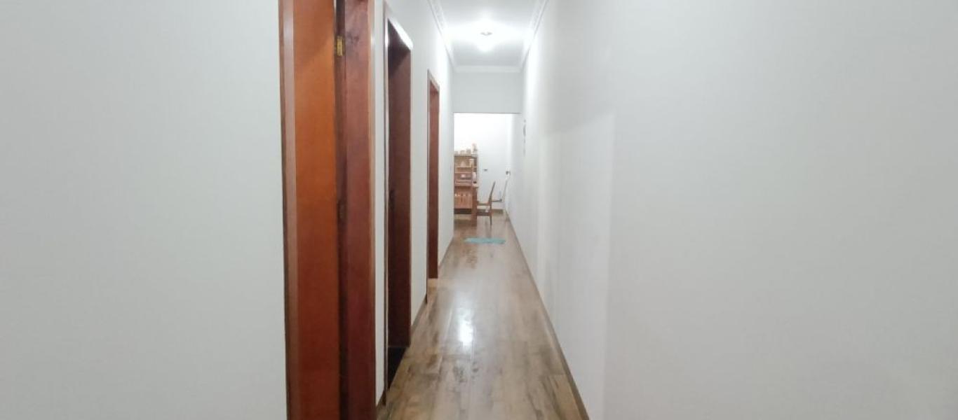 CASA NO Parque dos Pássaros em Cândido Mota