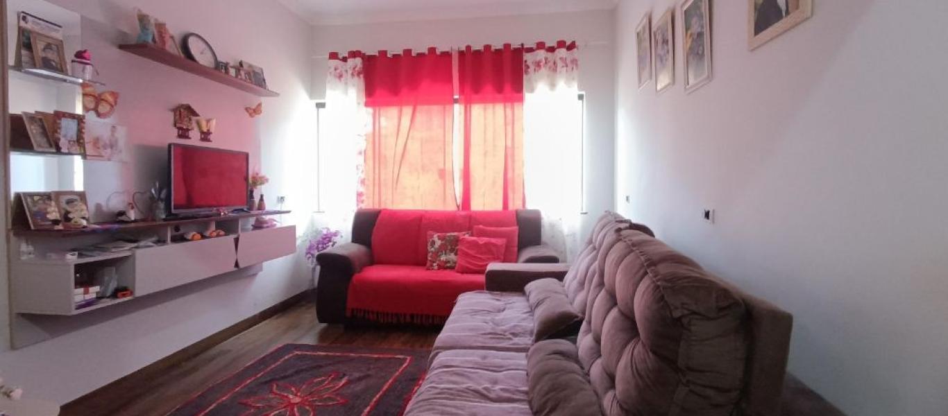 CASA NO Parque dos Pássaros em Cândido Mota