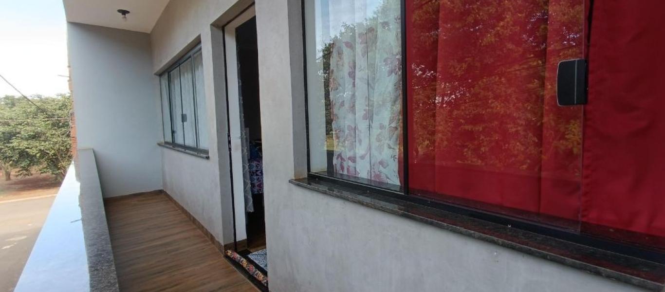 CASA NO Parque dos Pássaros em Cândido Mota