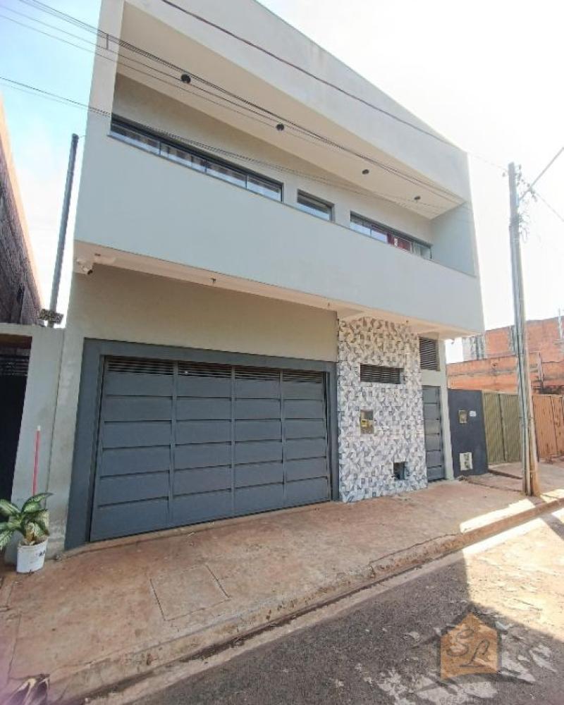 CASA NO Parque dos Pássaros em Cândido Mota