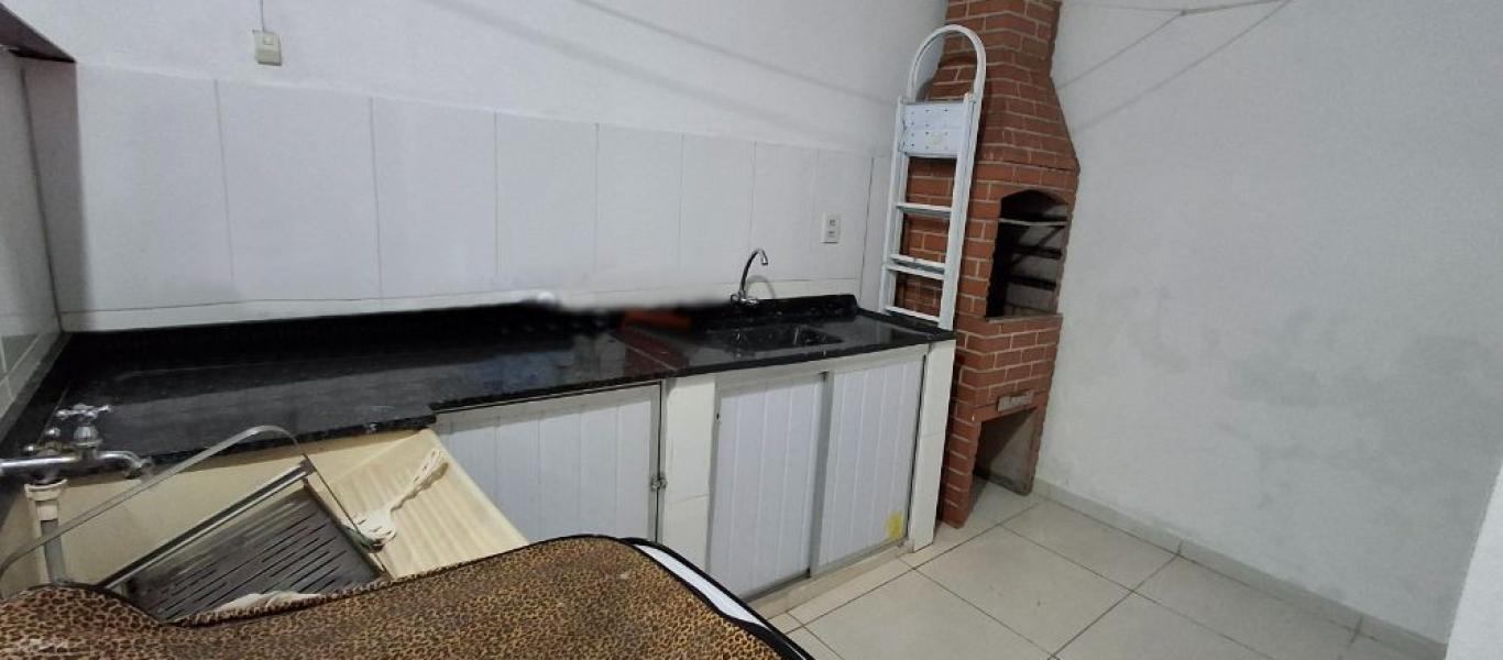 CASA NA Vila Triângulo em Assis
