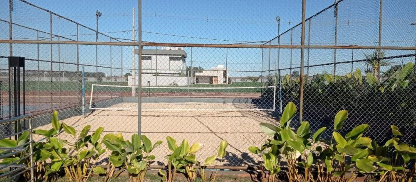 TERRENO NA TERRAS DE VITÓRIA em CÂNDIDO MOTA