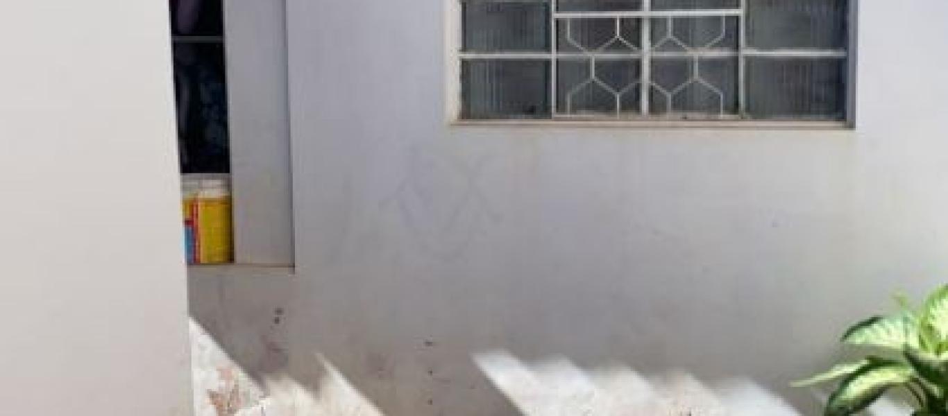 CASA NA Vila Clementina em Assis
