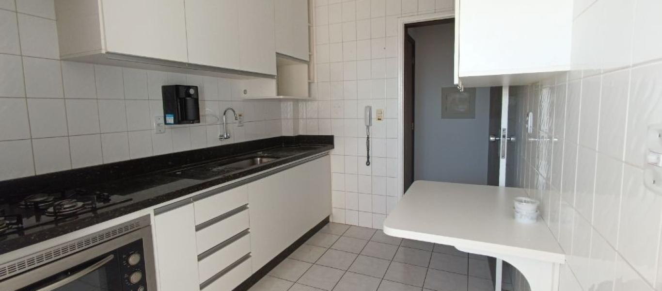 APARTAMENTO NA Centro em Assis