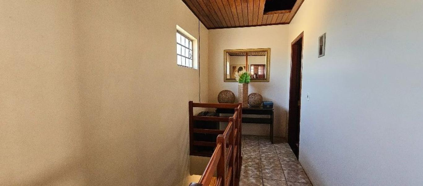 CASA NA Vila Ribeiro em Assis