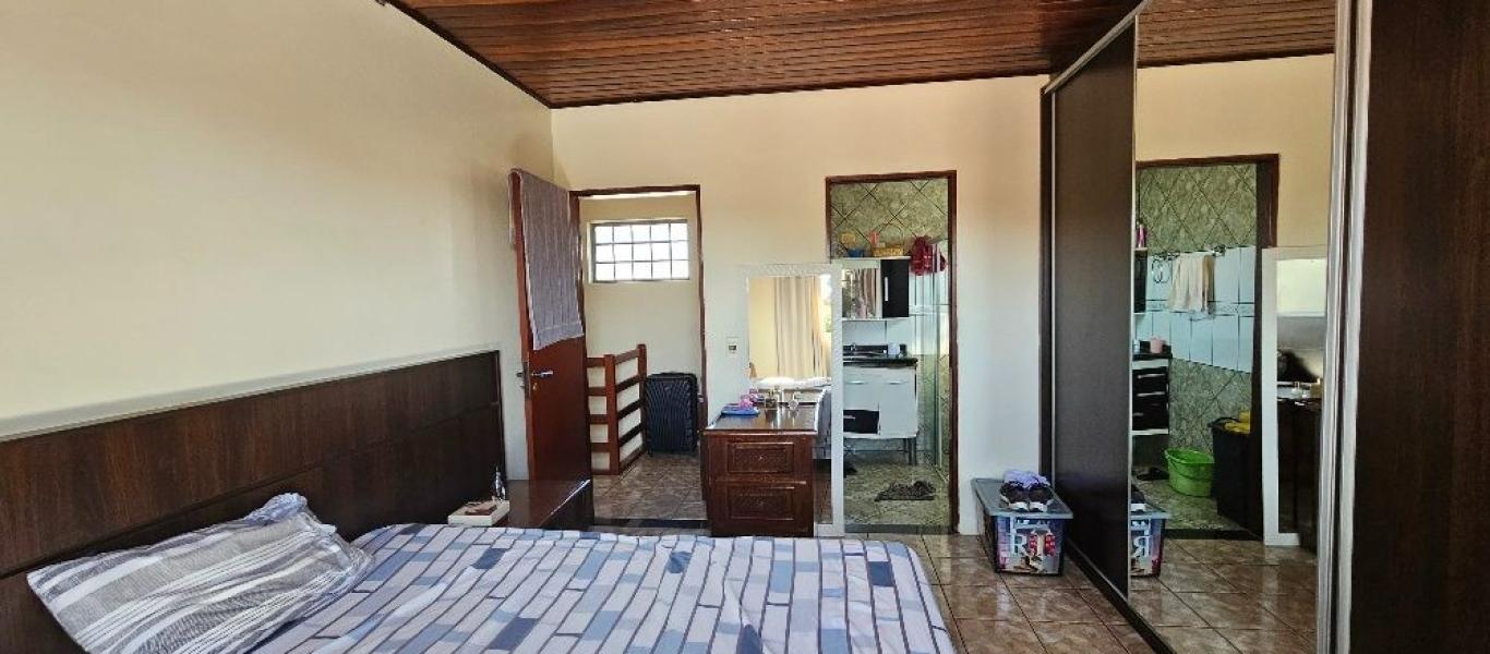 CASA NA Vila Ribeiro em Assis