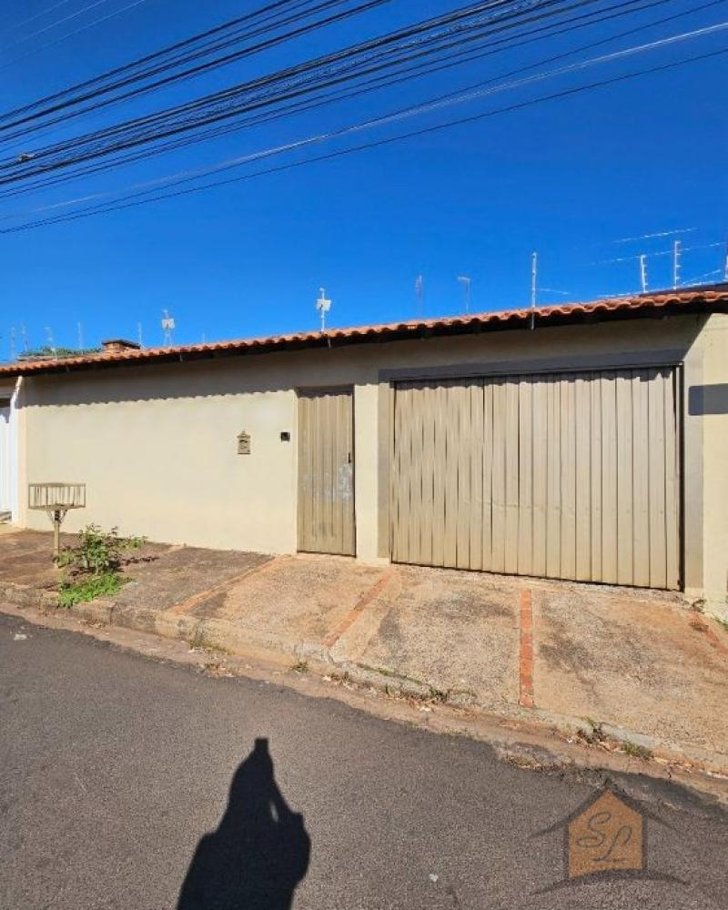 CASA NA Vila Ribeiro em Assis