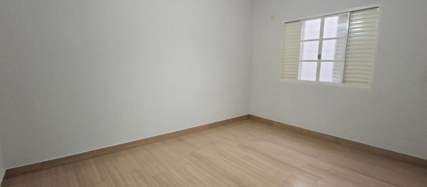 CASA NA Vila Central em Assis