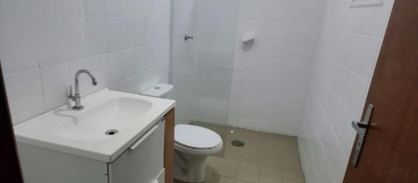 CASA NA Vila Central em Assis
